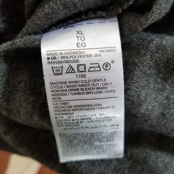 Old Navy Gray Top - size XL - Picture 4 of 4